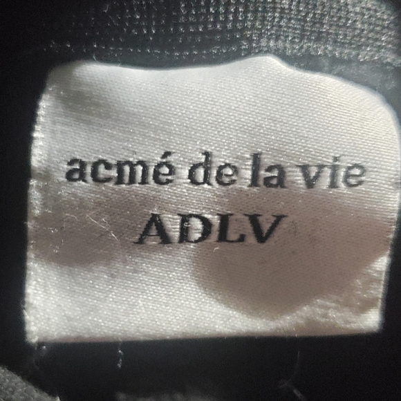 Acme de la vie "yawning girl" hoodie like new - Picture 3 of 5
